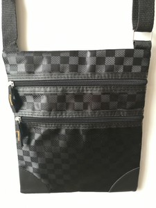 black small messenger bag