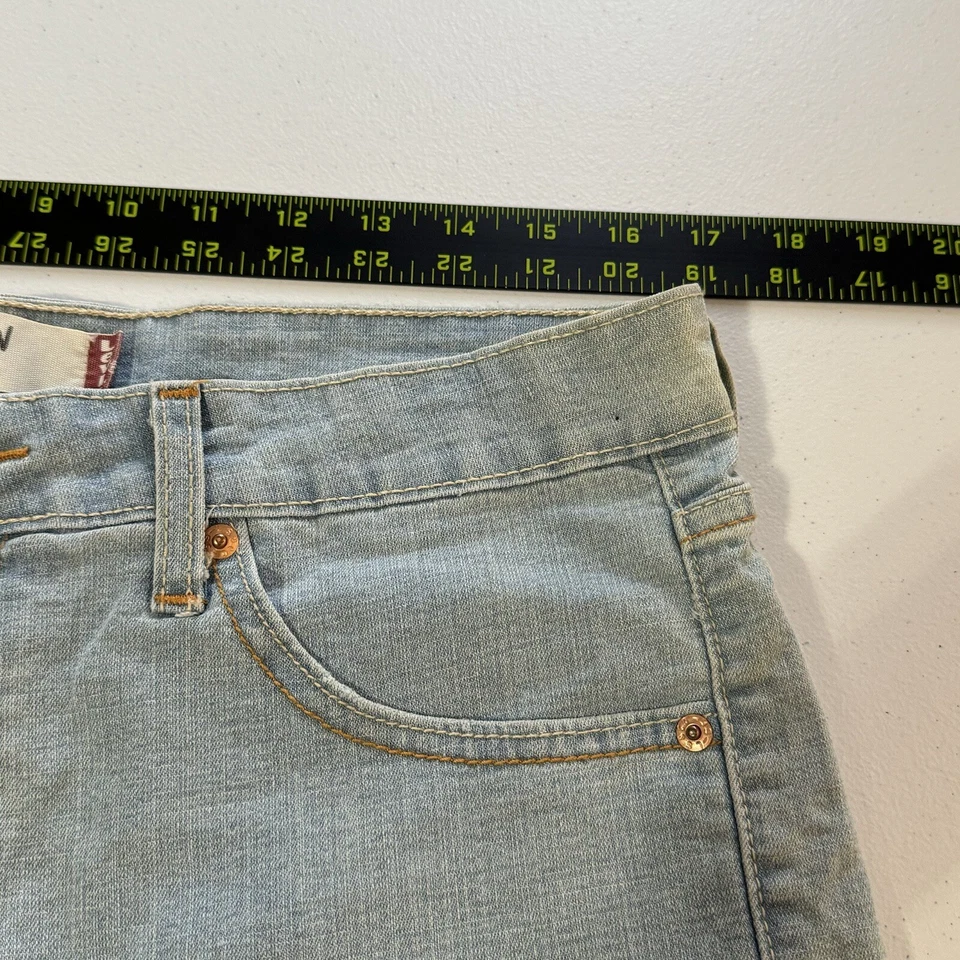 Pantalones Cortos Levis Jean Para Mujer 11 JR Azul Rojo Etiqueta Superbajo Elastizado Denim Lavado Claro Foto 4 de 4