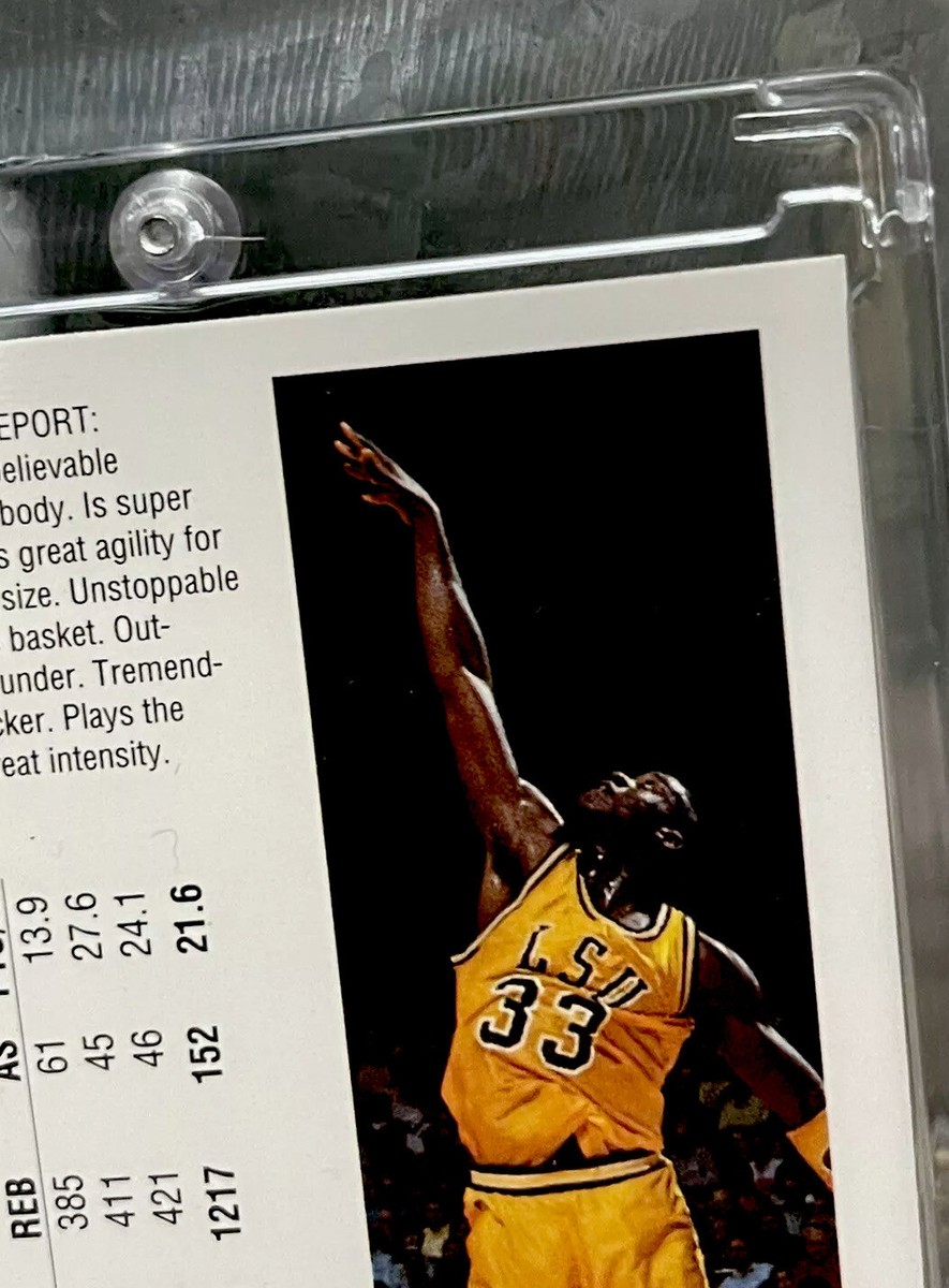 ヤシカ　ROOKIE 1996-97 Skybox Z-Force Kobe Bryant Rookie RC Card #142 PSA 8