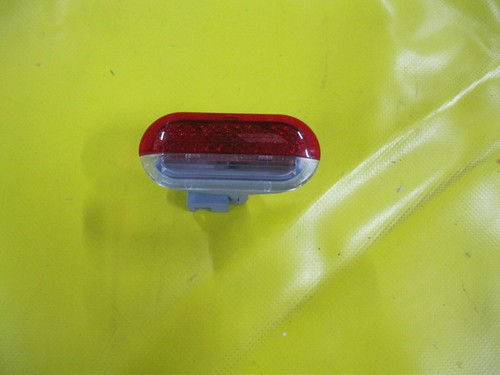 VW Golf 4,            Lämpchen in Türe vorne rechts, siehe Bild,