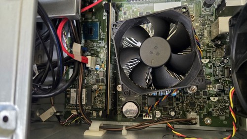 HP Pavilion Desktop 570-P020 i5-7400 8GB RAM 1TB HDD ohne OS - Bild 8 von 10