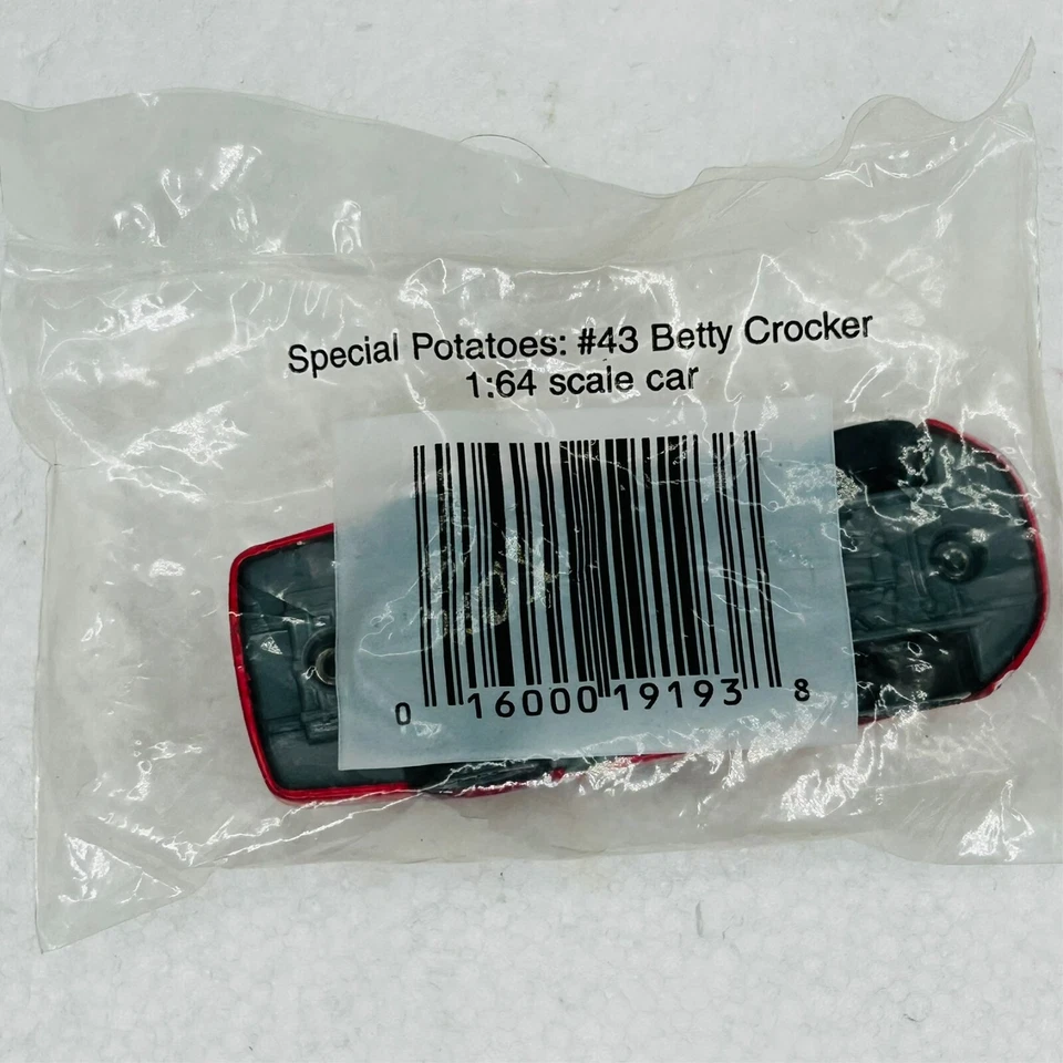 NASCAR Betty Crocker Richard Petty #43 1/64 Die Cast Sprint Car Foto 4 de 4