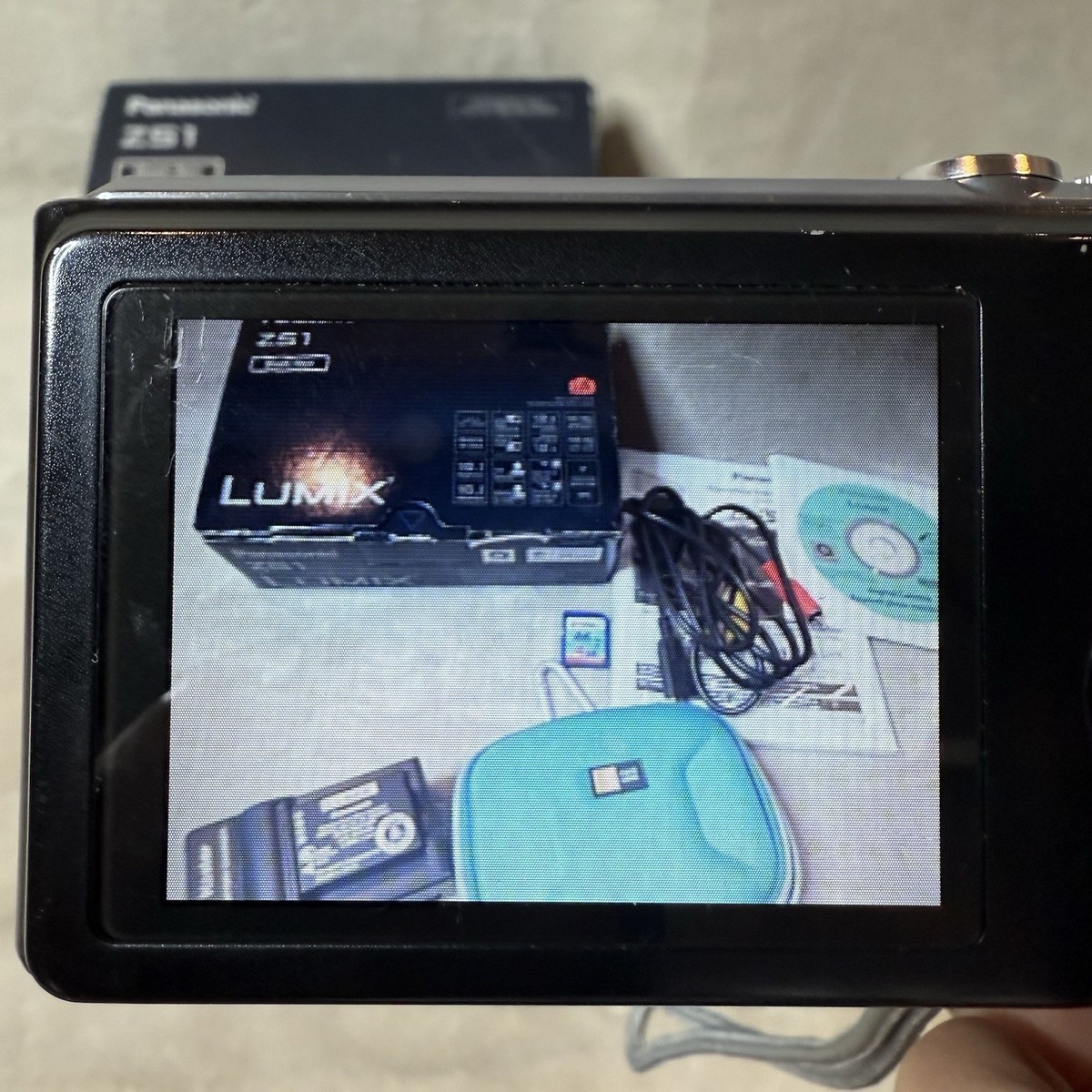Panasonic LUMIX DMC-TZ7 ブラック Panasonic Lumix DMC-TZ7 • The Register