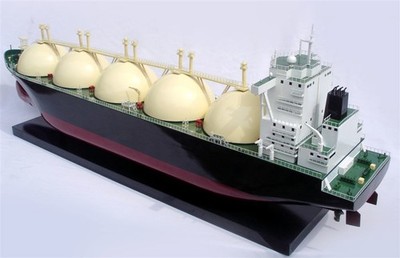 Special Price LNG Tanker 100cmL Precision Wooden Finished