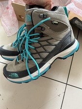 The North Face women’s hiking boots size 7 BNIB.