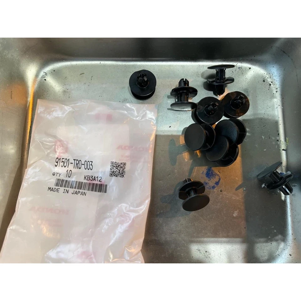 Guardabarros interior clip Honda Acura OEM/Modelos 91501-TR0-003 (x10) Foto 4 de 4