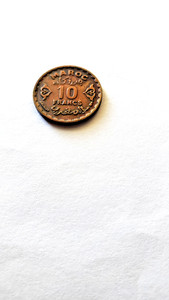 1952 Morocco 10 francs coin 256