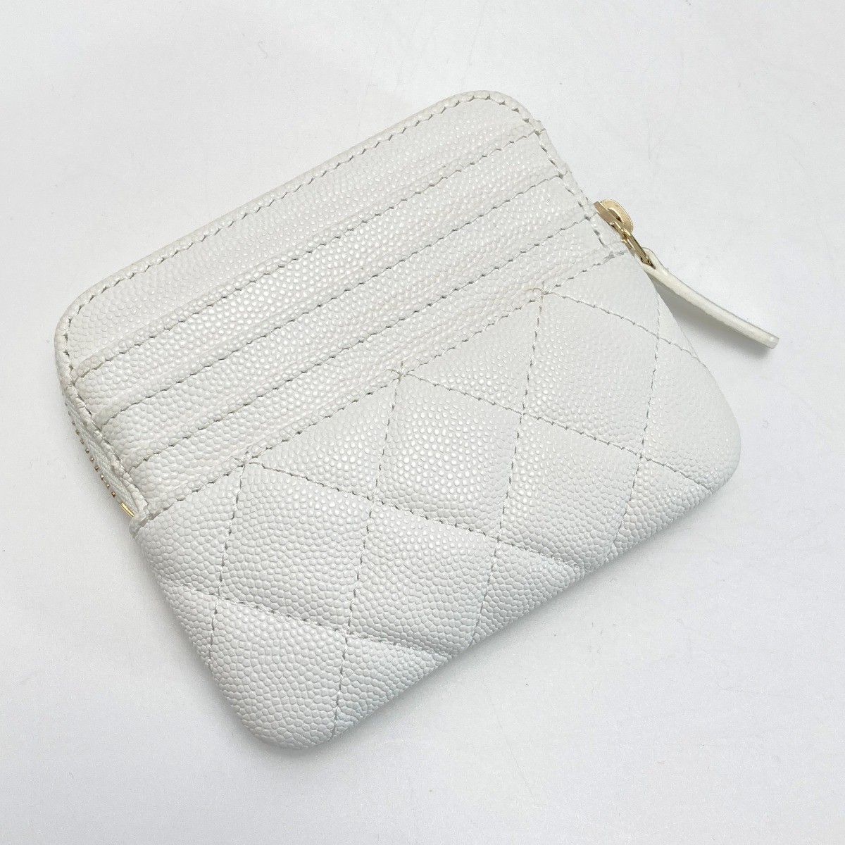 CHANEL Matelasse Classic Zip Coin Purse AP2061 white COCO Mark