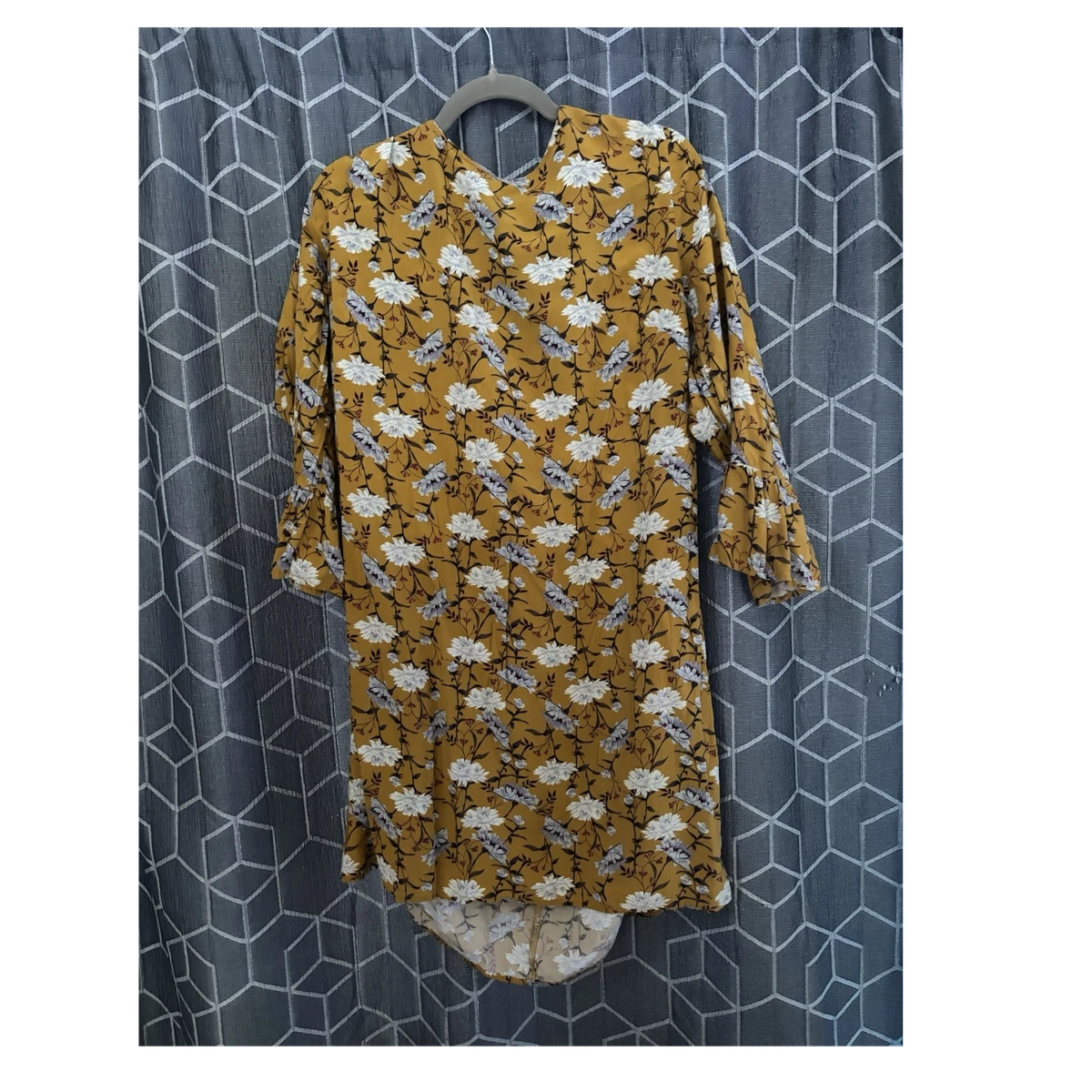 Old Navy Women's Ruffle for sale | eBay Old Navy Women's Ruffle for sale | eBay