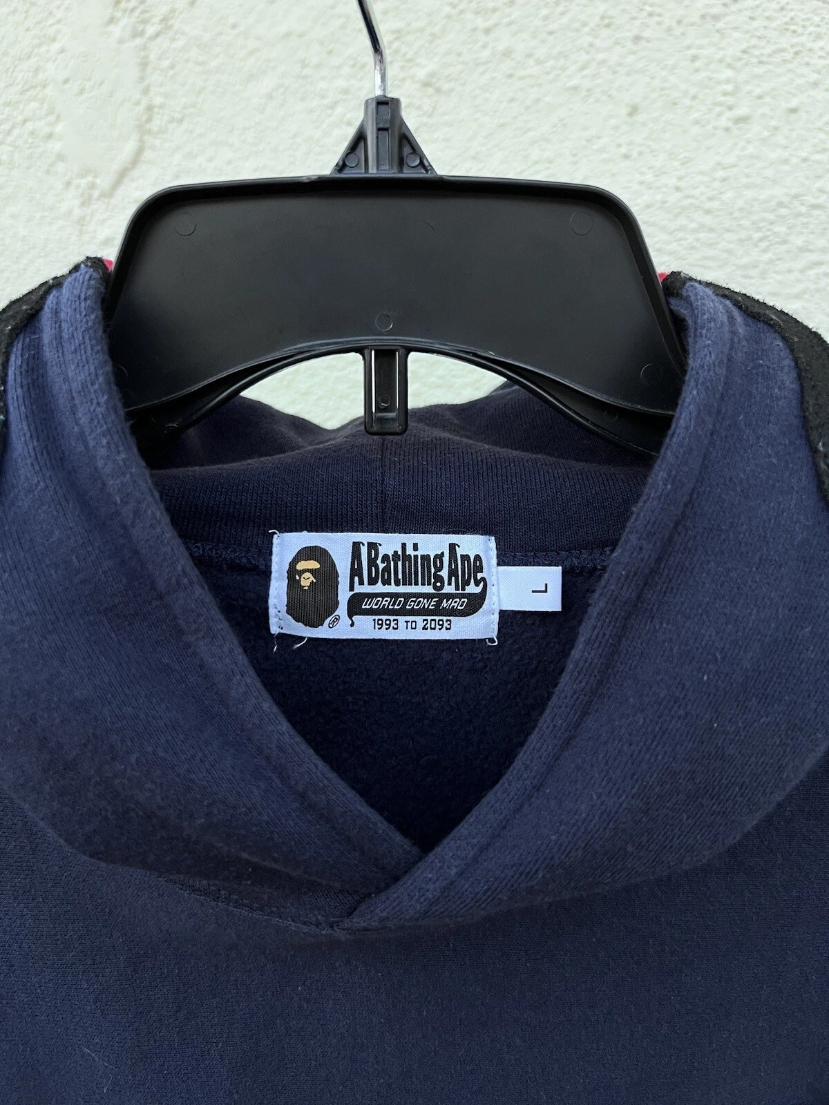 A BATHING APE (BAPE) Felpa con cappuccio pullover Bape blu scuro patch squalo