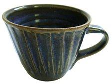 2014~HAMILTON WILLIAMS~Studio~ART POTTERY~Ribbed~TAPERED~Signed~TEA CUP~Glazed