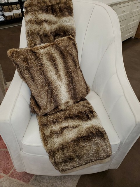 Pottery Barn Chenille Basketweave Blanket Throw 50 X 70 Java