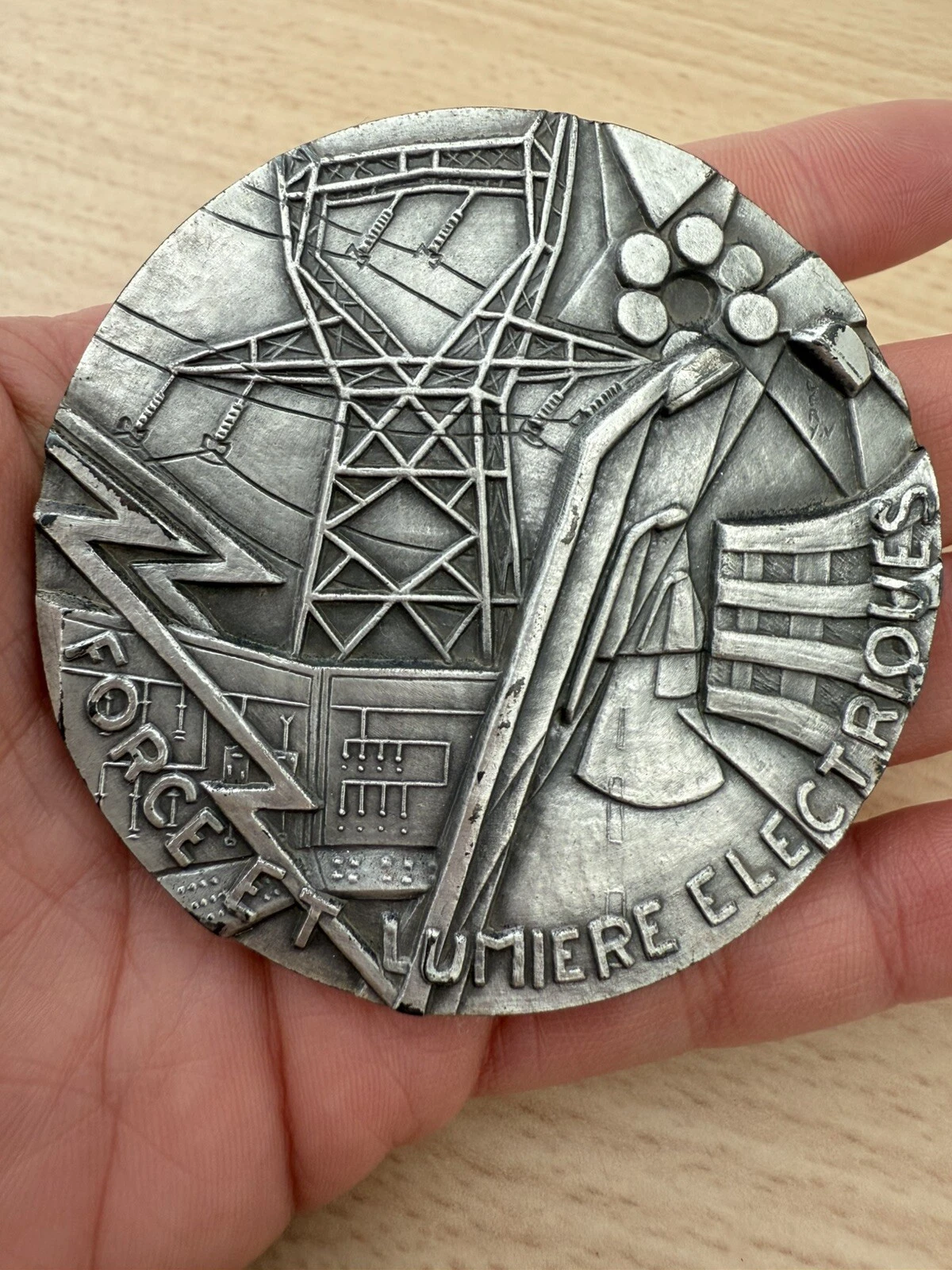 Force Et Lumière Électriques Forclum En Bronze 174,33 Grammes