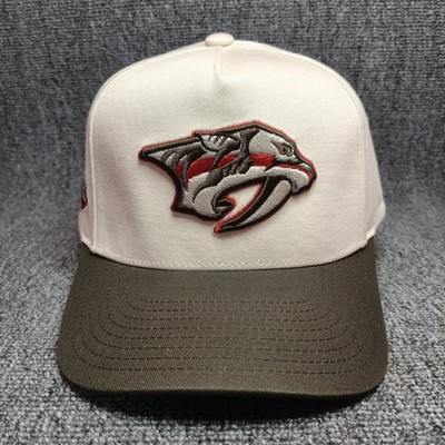 Mitchell & Ness Nashville Predators Snapback Curved White Olive One Size