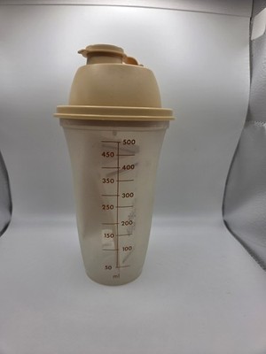 Tupperware Quick Shake Cont. 16 Oz Vintage  Beige Flip Top Cap W/ Insert 845-25