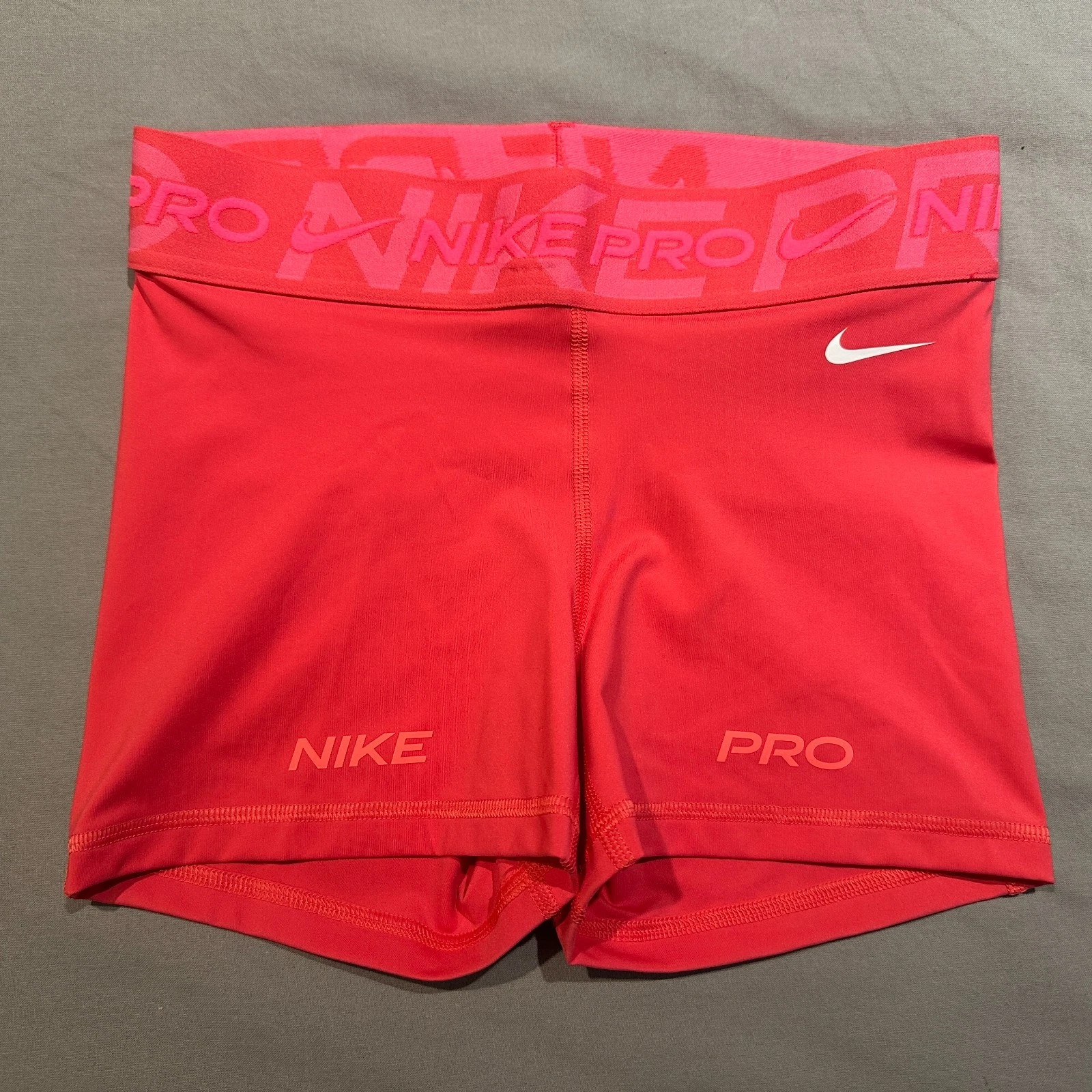 Nike Pro Midrise Graphic 3" Biker Shorts DriFit Womens Astor Pinksicle Small