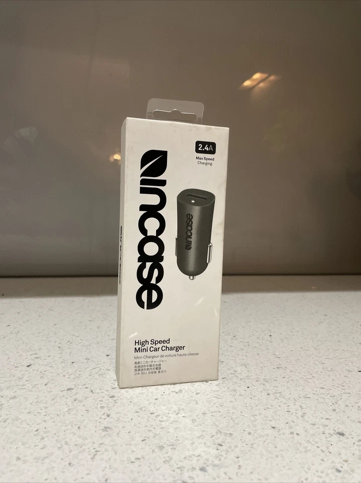 Cargador de coche USB de alta velocidad Incase para iPhone/Android recomendado por Apple Store Foto 2 de 4
