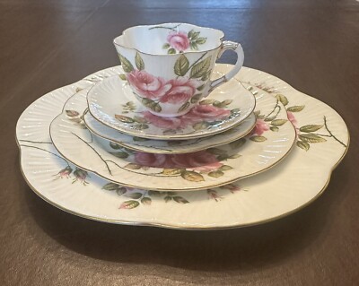 Shelley RAMBLER ROSE Fine Bone China ENGLAND (1) 5 Piece Setting DINNER PLATE