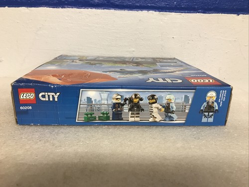 LEGO City 60208 Sky Police Parachute Arrest Retired Set New Sealed Damaged Box - Picture 3 of 6