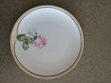 SCHWARZENHAMMER BAVARIA PLATE ROSES. Lustre luster