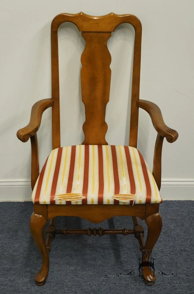 BROYHILL FURNITURE Solid Cherry Traditional Style Dining Arm Chair 7885-81 - Image 3 of 4