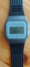 Casio F91W Classic Quartz Unisex Armbanduhr mit Resin-Armband