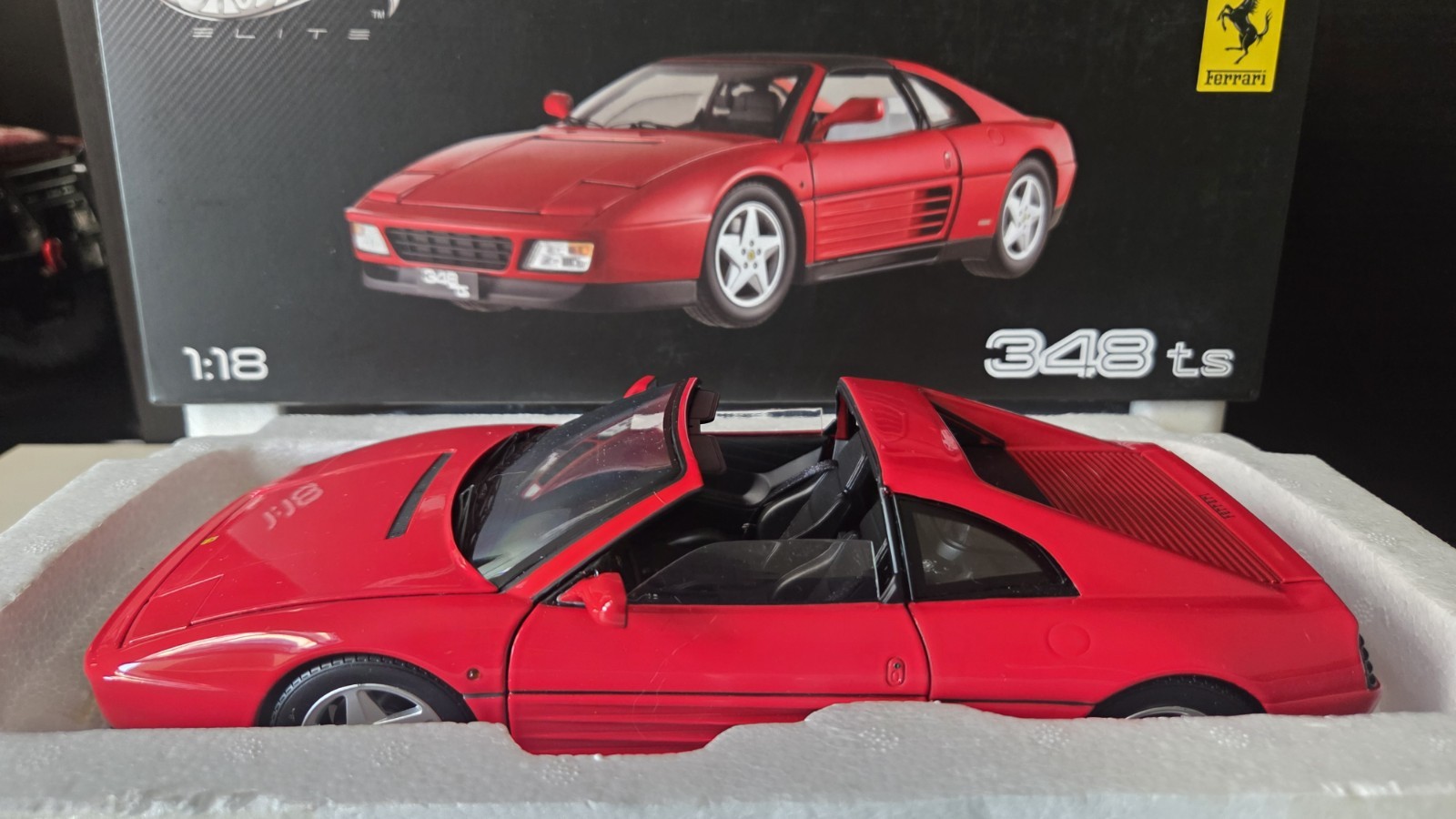 Miniature Ferrari 348 TS - Solido 1/18 - Voiture De Collection Rouge