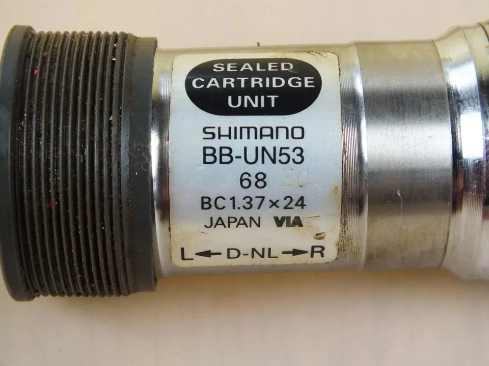 Shimano BB-UN53 Bicycle Bottom Bracket Square Taper 68mm shell 118mm axle - Image 2 of 4