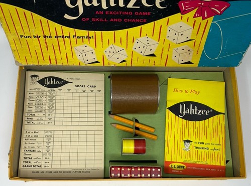 66 Jahre altes Yahtzee 2. Spiel ES Lowe Vintage 1961 original unbenutzt Inhalt in getragener Box - Bild 3 von 13