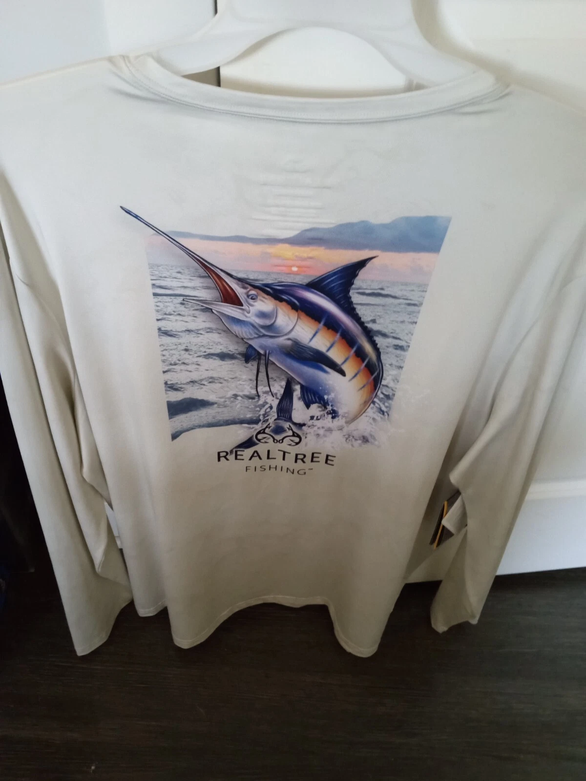 REALTREE Men’s Performance MEN’S TEE FIshing Shirt long sleeve Graphic XL or 2XL