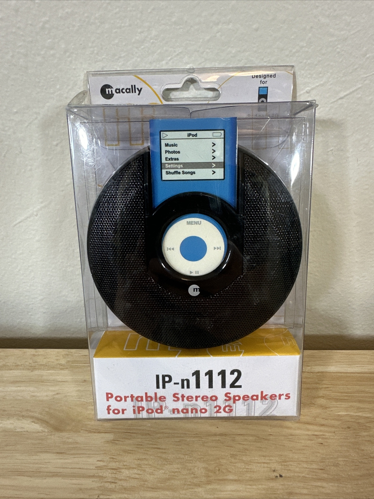 Macally IP-n111 Portable Stereo Speakers For iPod Nano New In Packaging