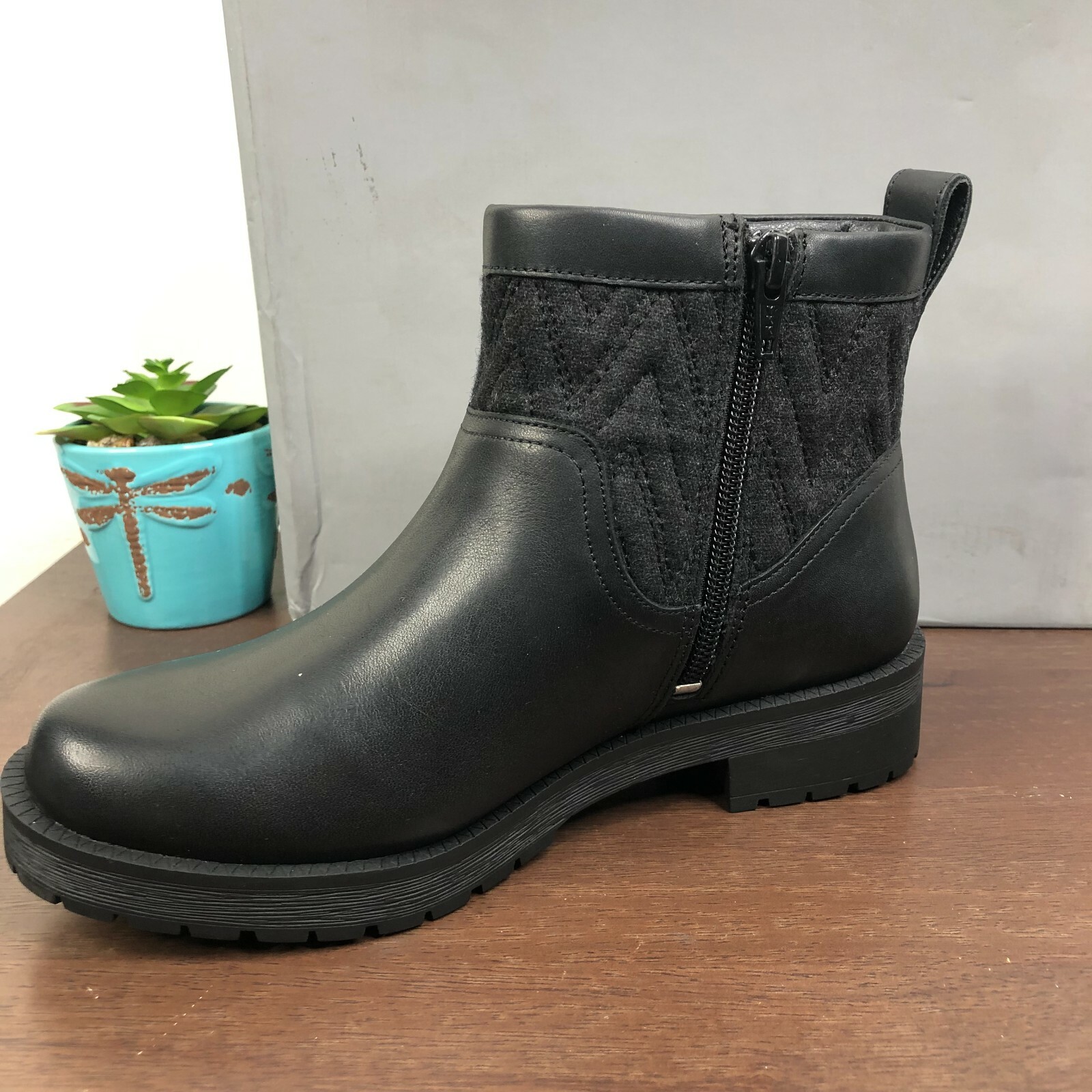 Vionic Women's Mystic Maple Weather 