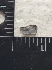 H & R BLOCK 6YRS HAT LAPEL PIN PIN BACK USED (M1340)