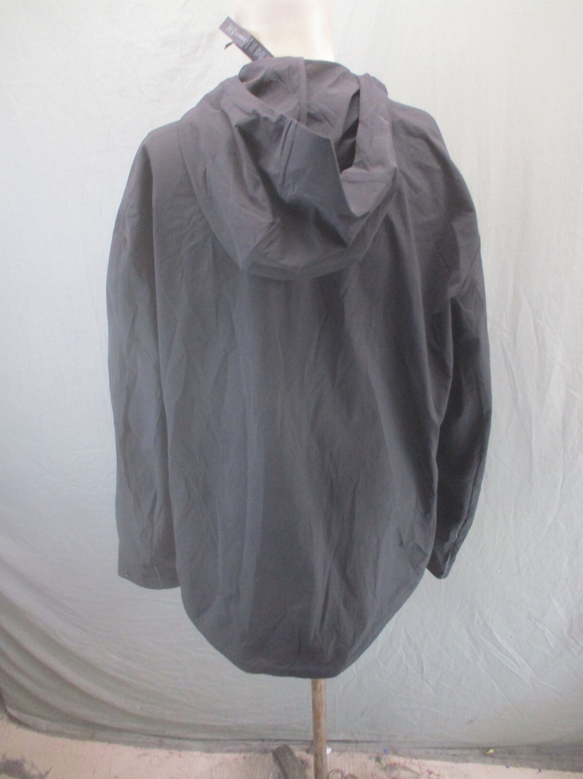 Lululemon Size L Mens BLK Full Zip Stand Collar Pocket Stretch Cargo Jacket 379 image 4