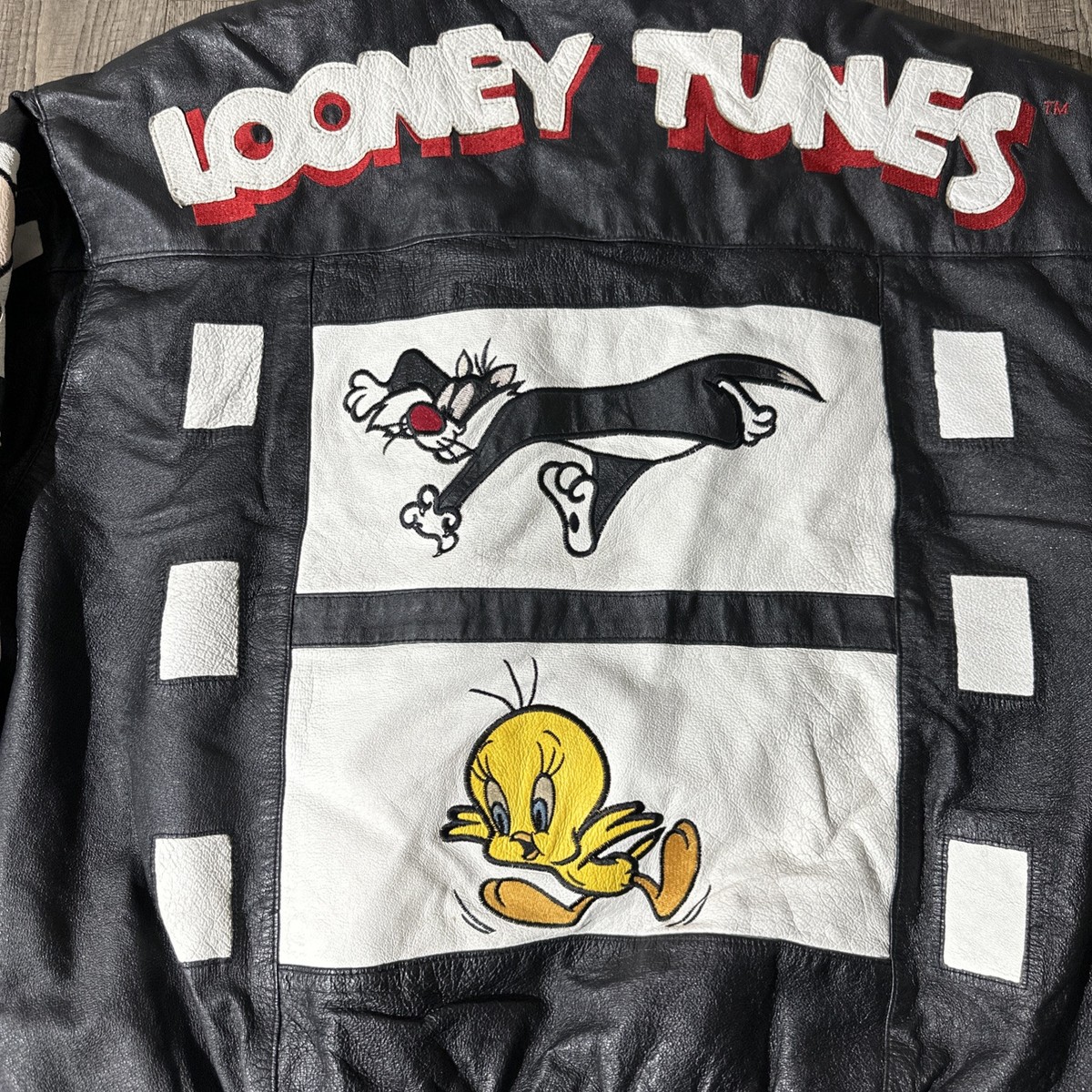 Looney Toons Leather Jacket 1996 Collectible Size Large Bugs Bunny