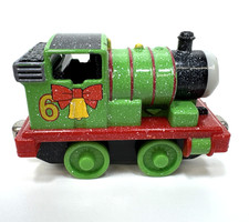 2002 Percy Christmas Snow Winter Bells Engine Diecast Train Car Thomas  Friends