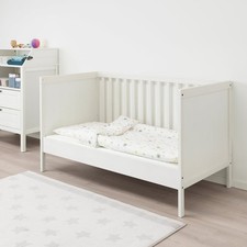 Baby-/Kinderbett IKEA Sundvik, 140x70, weiß, Holz, mitwachsen, guter Zustand