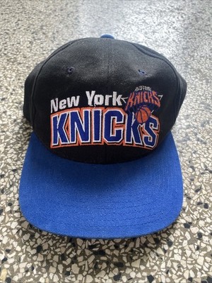 STARTER  CAP VINTAGE NEW YORK KNICKS RARE 90S OLDSCHOOL