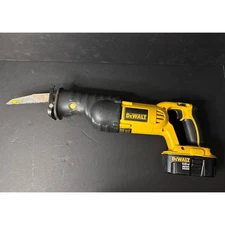 DeWALT DC385 18V Cordless Variable Speed Reciprocating Saw. Has Battery, Works.