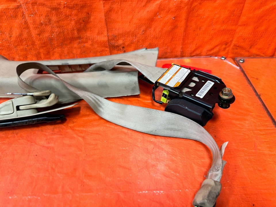 04-05 ACURA TSX - CINTURONES DE SEGURIDAD DELANTEROS IZQUIERDO Y DERECHO - COLOR TOSTADO - FÁBRICA ORIGINAL #312 Foto 3 de 4