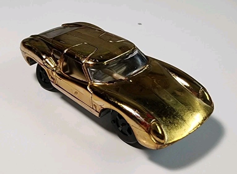 Vintage Aurora Cigar Box #6106 Gold Chrome Lola GT HO Plastic