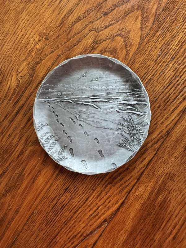 Wendell August Forge Footprints In The Sand Handmade USA Trinket tray Dish 4.25"