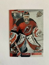 2002-03 Pacific Quest For the Cup Raising the Cup #9 Martin Brodeur - Devils