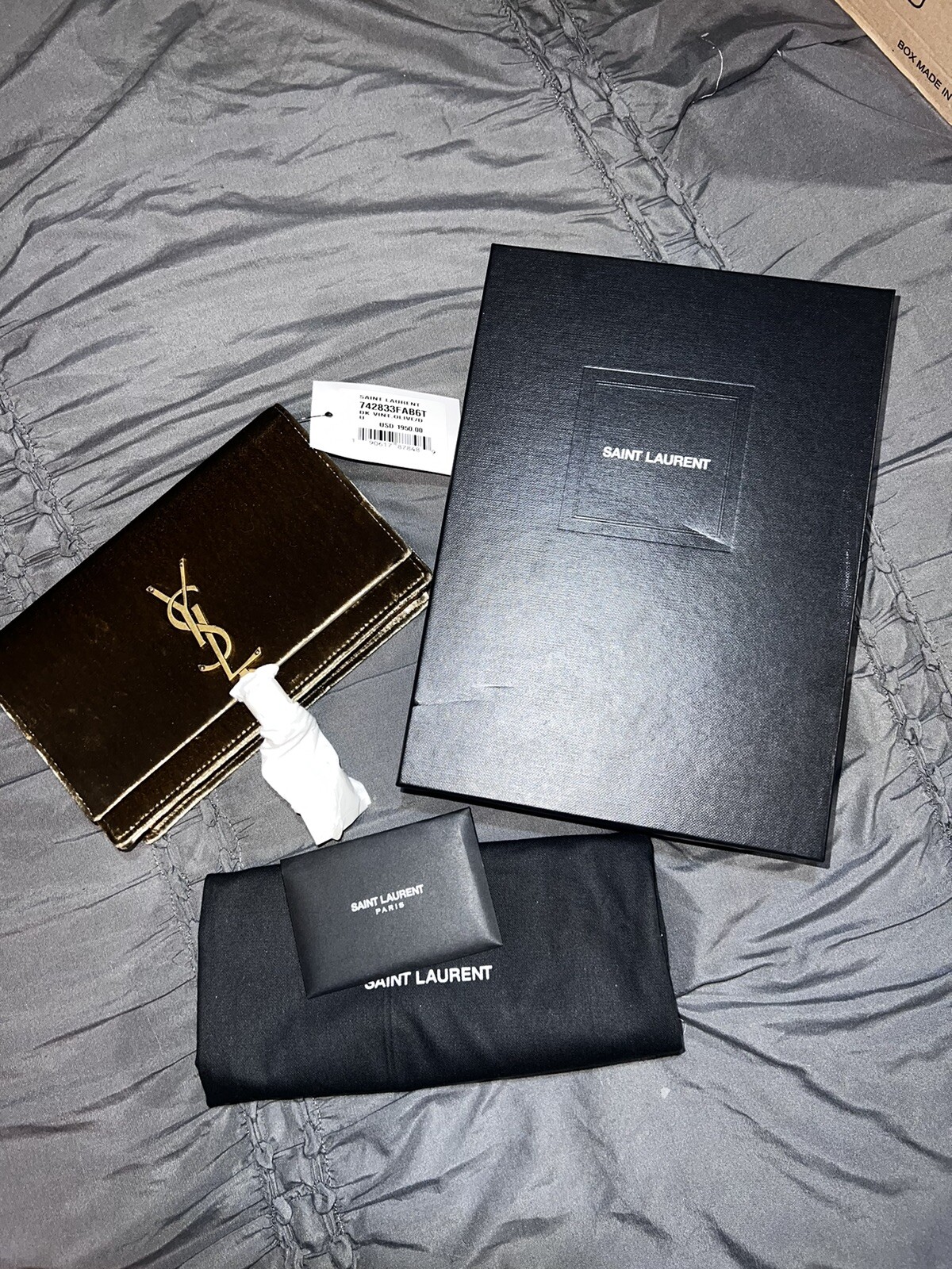 SAINT LAURENT Ysl Kate Portafoglio in velluto nappa