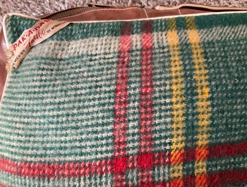 VTG Faribo PAK-A-ROBE Plaid Wool Blanket Throw Green Red Yellow Plaid - Picture 3 of 9