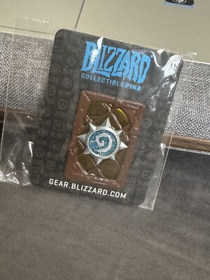 Blizzcon 2015 Hearthstone Fireside Gathering Cardback Collectible Pin - Blizzard
