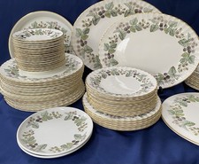 Royal Worcester Lavinia White Plates Platter Dinner Salad Side Buffet Blackberry