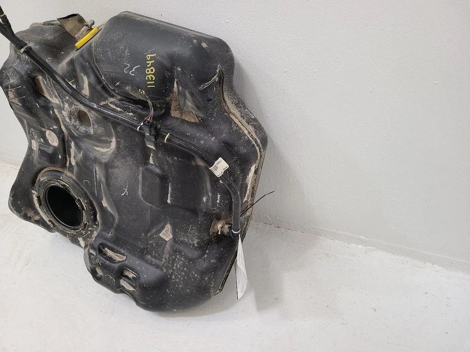 2012-2018 FORD FOCUS Fuel Tank 12 Gal BV6Z9002E      - Image 4 of 4