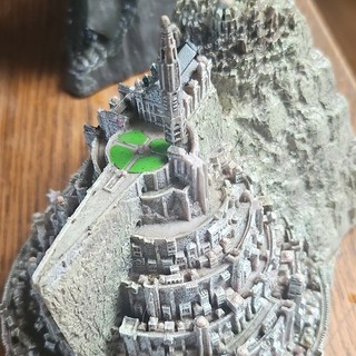 The Lord of the Rings The Argonath Gates of Gondor Bookends Statue Minas Tirith