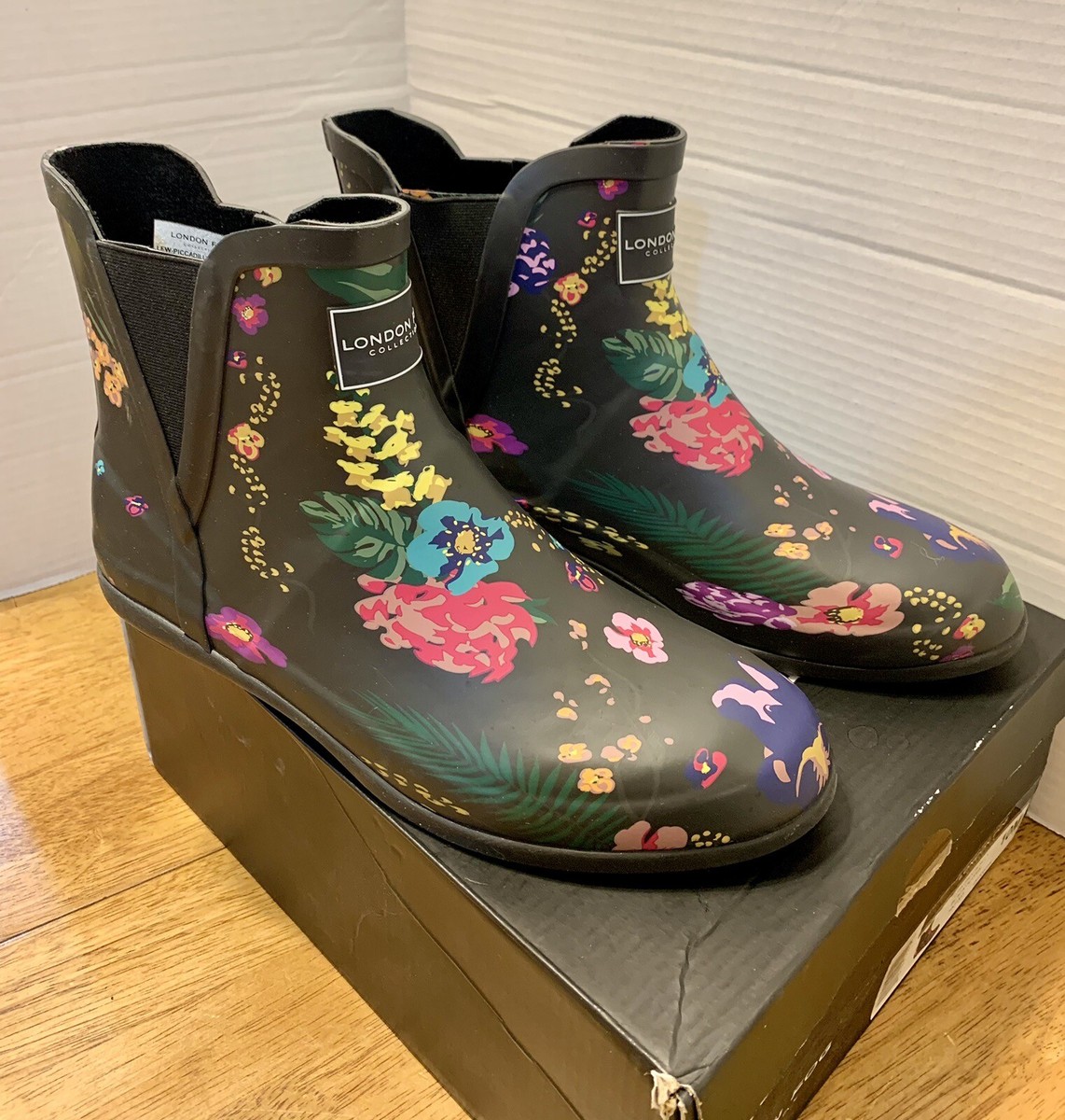 London Fog Piccadilly Rain Boots,Women's Size 10M,BLACK FLORAL